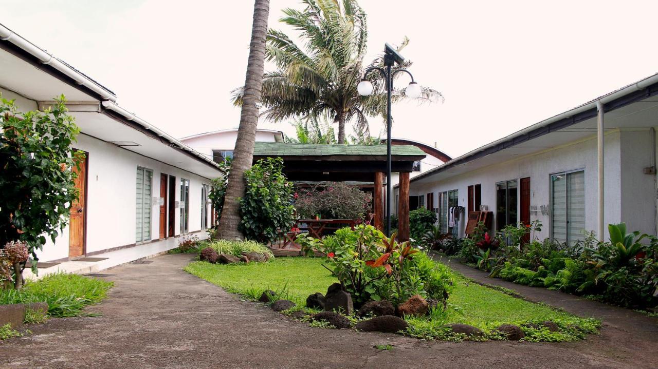 Inaki Uhi Hotel Hanga Roa Exterior foto